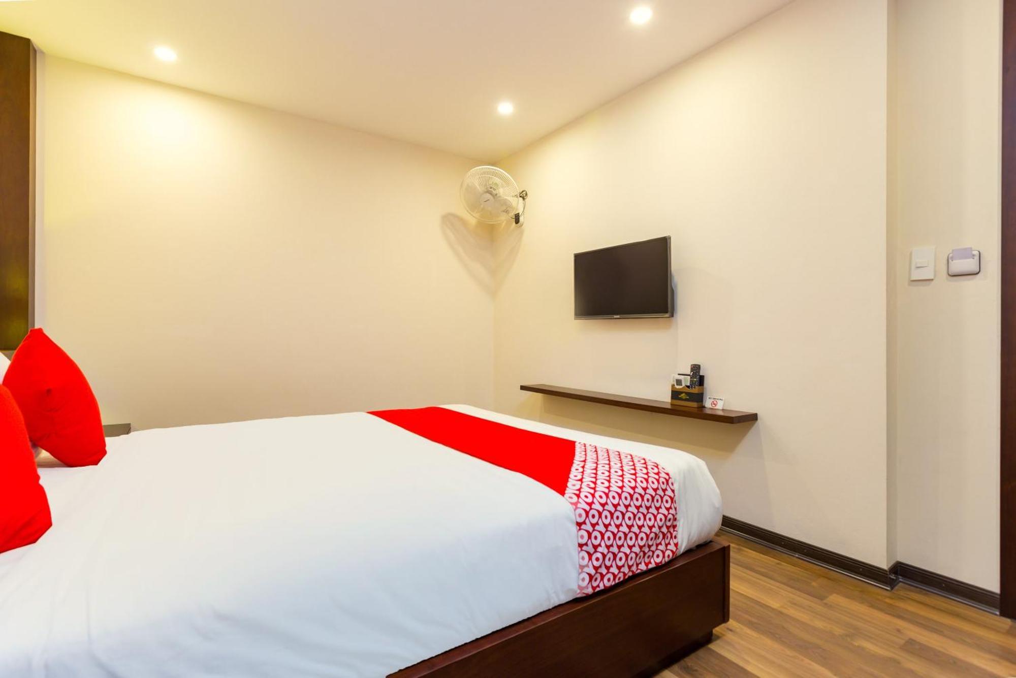 Hotel Oyo 930 Thang Long 2*